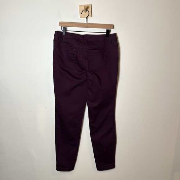 Nine West Jeans Women’s Cigarette Fit Skinny Leg Plum Purple size 29/8R - Picture 6 of 9